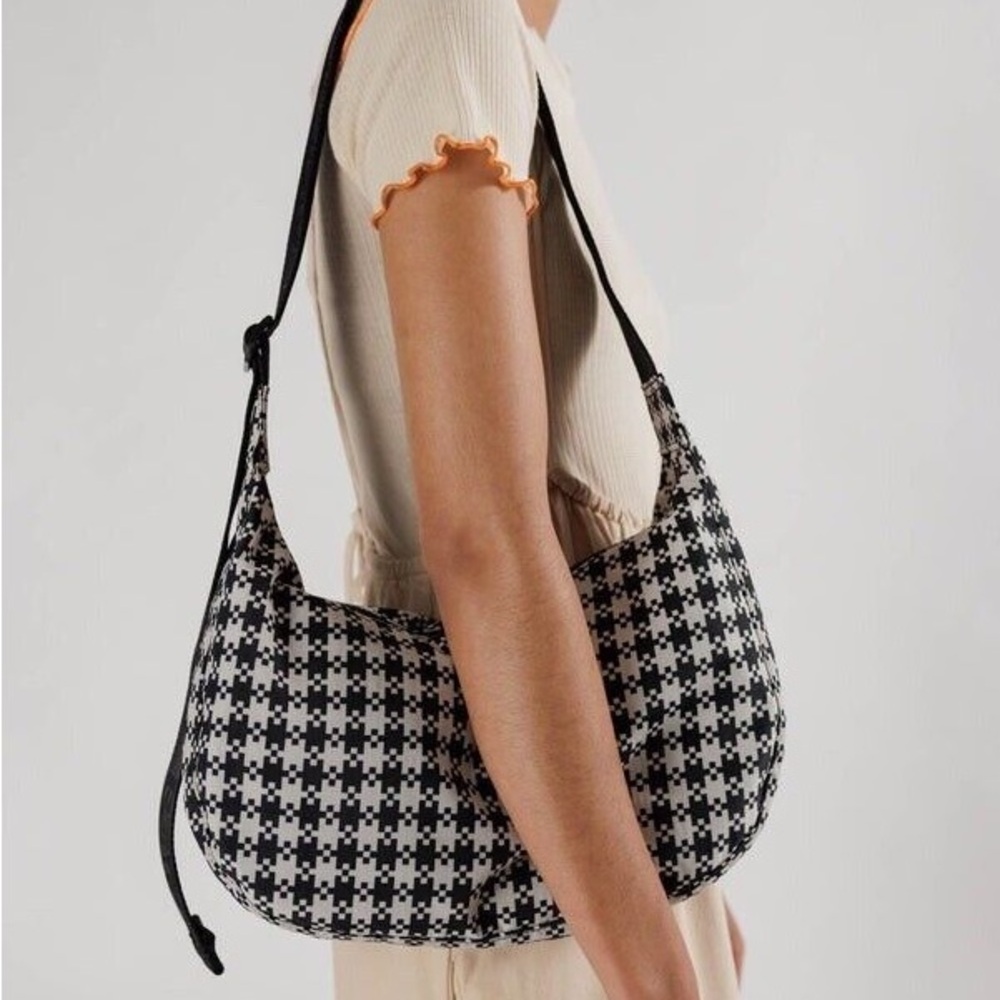 Baggu Medium Nylon Crescent Bag